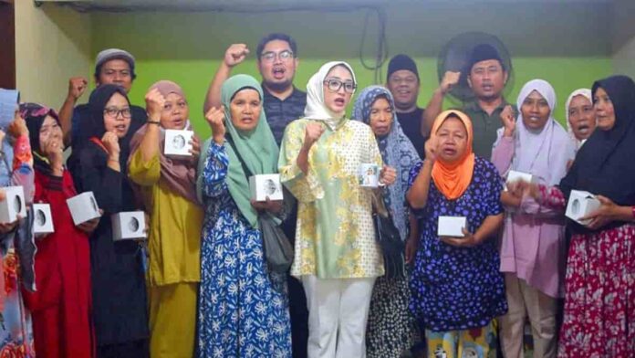 Rina Saadah Jadi Anggota DPR