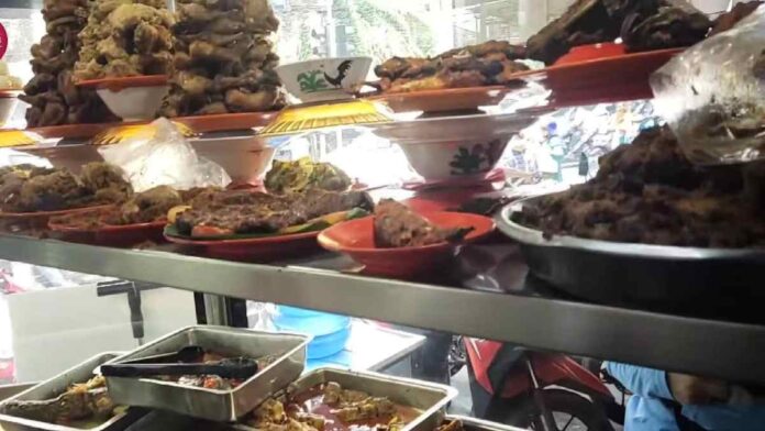 Rumah Makan Padang di Sumedang