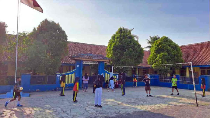 SDN 1 Waringinsari