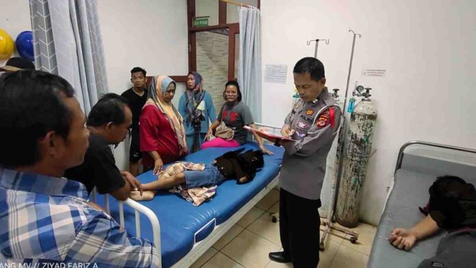 Bocah Tabrak Mobil