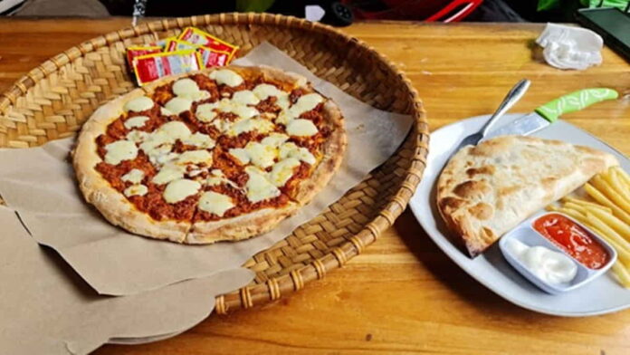 Brillo Pizza viral di Pangandaran