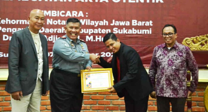 Perlindungan Hukum terhadap Notaris