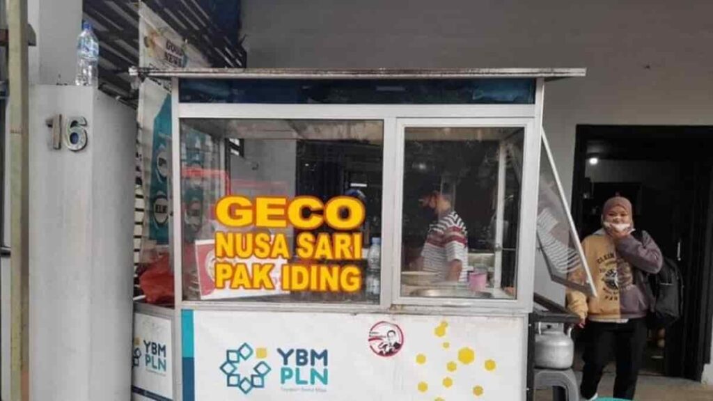Kedai Makanan Pinggir Jalan di Cianjur