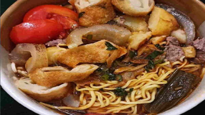 Kedai Makanan Pinggir Jalan di Sumedang
