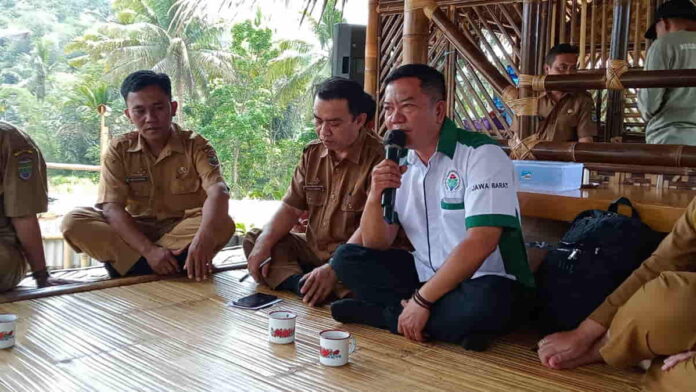 Pemdes Selacai Sosialisasi penggunaan pupuk organik