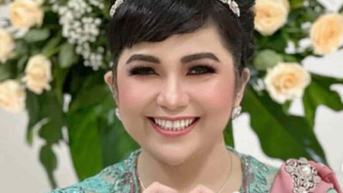 Profil Joy Tobing