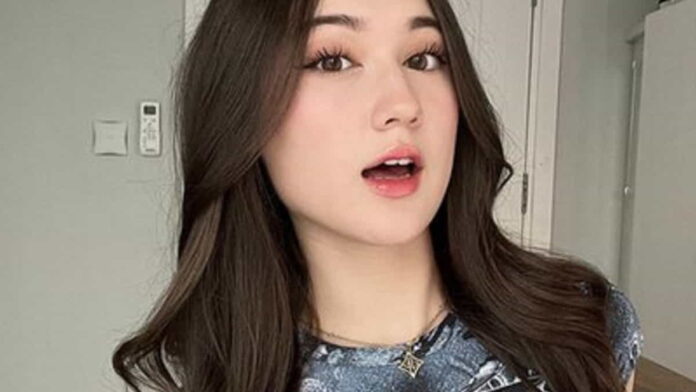 Profil Laura Moane
