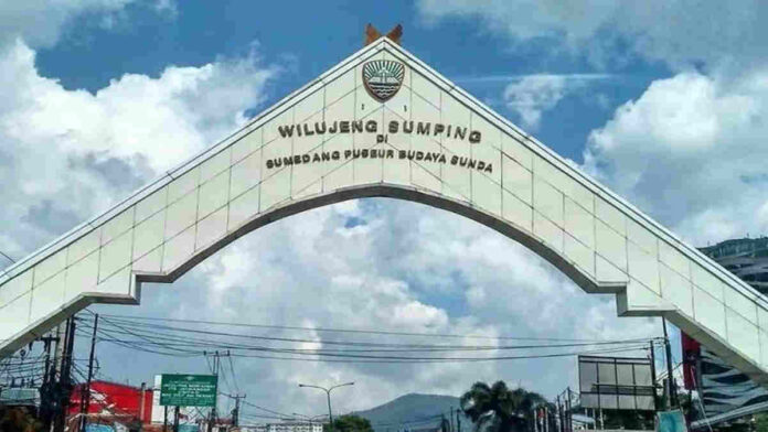 Rumah Makan Sunda di Sumedang