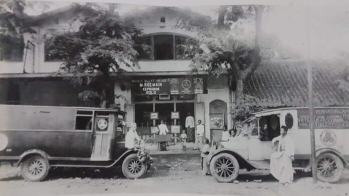 Sejarah Kretek di Indonesia