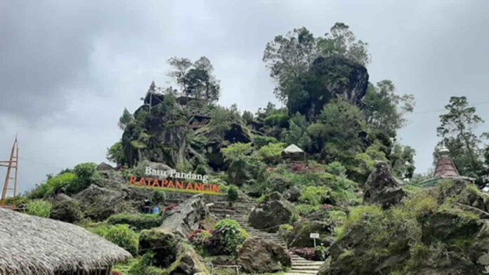 Batu Pandang Ratapan Angin Dieng