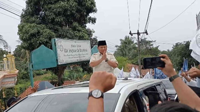 Kampanye Prabowo di Banten, Silaturahmi ke Abuya Muhtadi dan Abuya Murtado