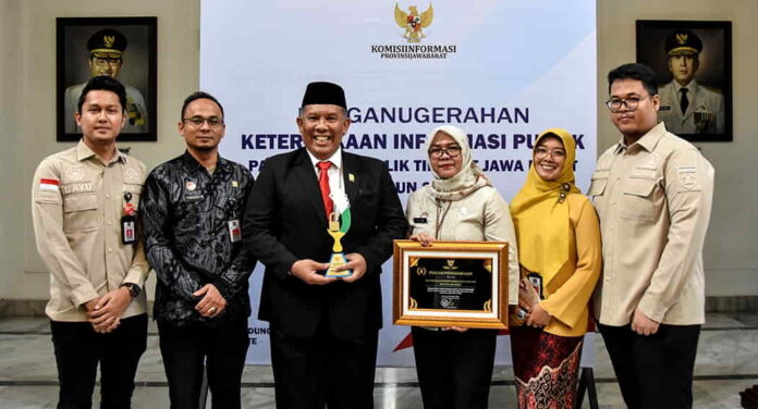 Instansi Vertikal Paling Informatif