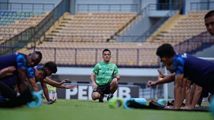 Menu Latihan Pelatih Fisik Persib Bandung Pasca Jeda Panjang Liga 1