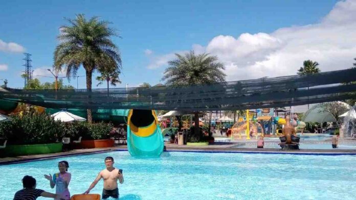 Panghegar Waterboom Bandung, Nikmati Suasana Menyenangkan