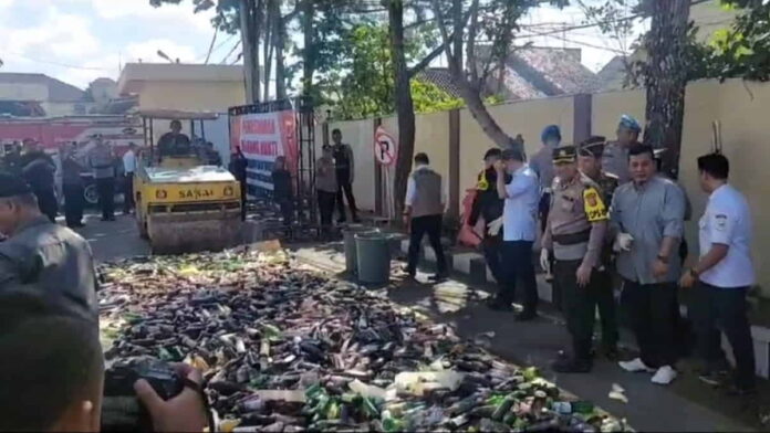 Polres Tasikmalaya Kota Musnahkan Ribuan Miras