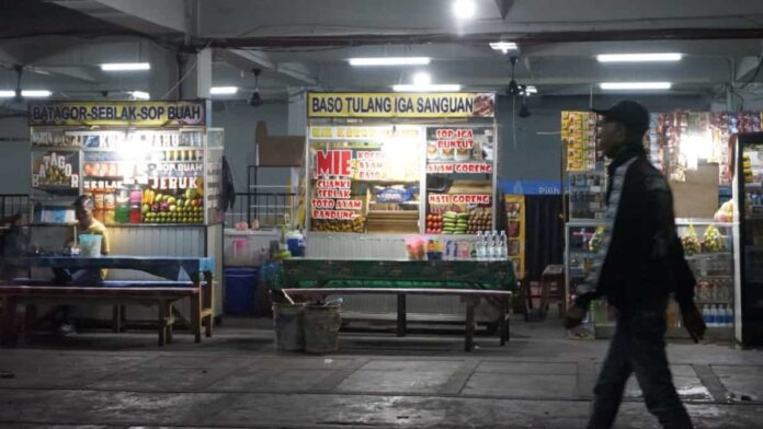 relokasi PKL kawasan Jalan Dalem Kaum Bandung ke basement alun-alun