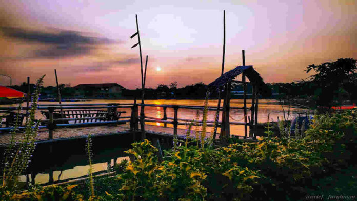 Situ Rawa Gede Bekasi, Serunya Bermain dan Bersantai di Danau