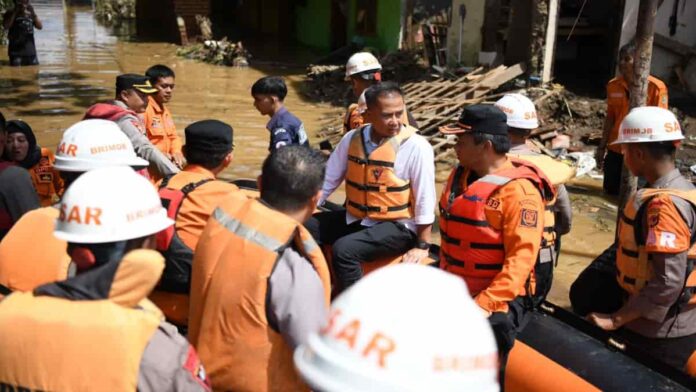 banjir di Dayeuhkolot Kabupaten Bandung, Jawa Barat