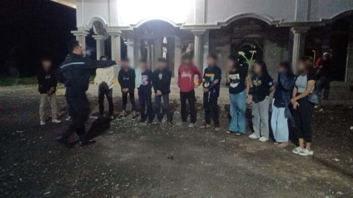 Geng Motor Pesta Miras di Pinggir Masjid Banjaranyar-Pamarican Ciamis