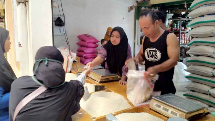 Harga Beras Medium di Kota Banjar Meroket