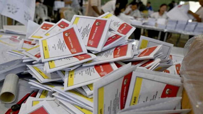 KPU Pangandaran Temukan 547 Surat Suara Rusak, DPRD Provinsi Kekurangan 271 Lembar