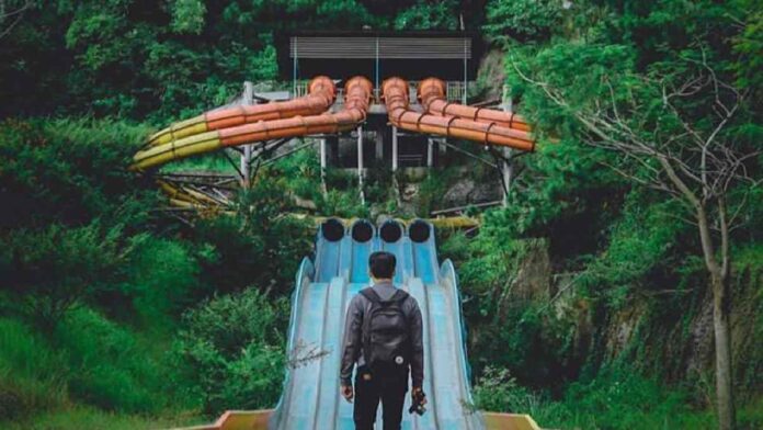 Kampung Gajah Wonderland Bandung, Wisata yang Terbengkalai