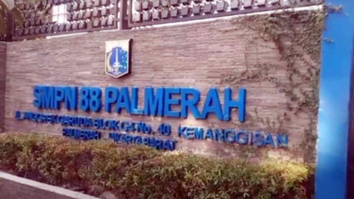 Kondisi Siswi SMPN 88 Jakbar yang Tertabrak Guru Sendiri saat Berteduh di Pos Satpam