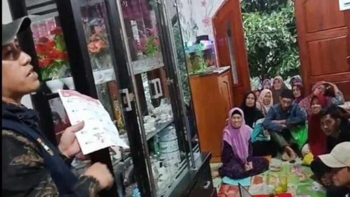 tangkapan layar dugaan pelanggaran Pemilu oleh staf desa di Bandung Barat