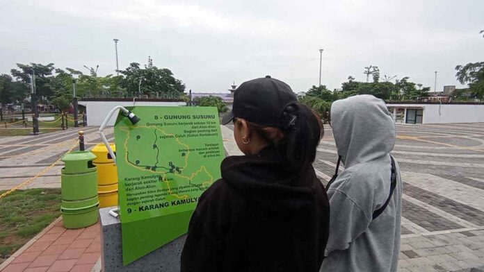 Papan Informasi Tempat Sejarah Terpasang di Alun-alun Ciamis