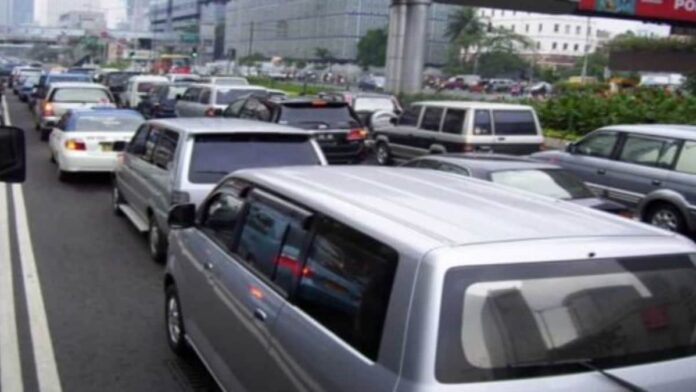 cari solusi atasi kemacetan lalu liintas di kawasan Bandung timur