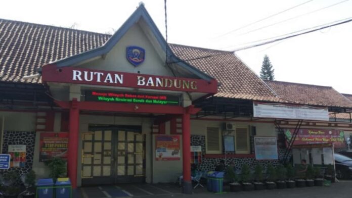 TPS khusus di Rutan Kebonwaru Bandung, Jawa Barat