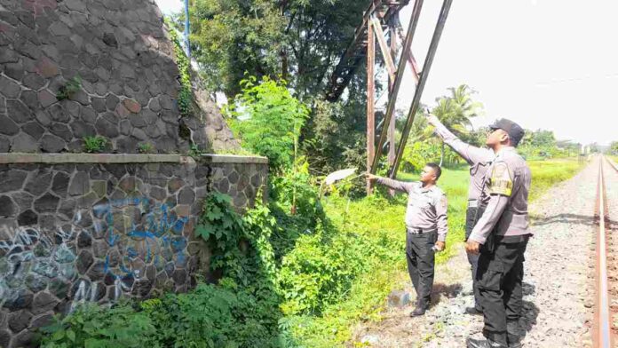 Unit SPPJJ Wilayah III Temukan 4 Titik Retakan TPT Jembatan Flyover Pintusinga Kota Banjar