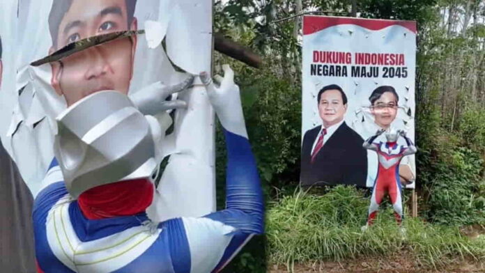 Baliho Bergambar Prabowo-Gibran