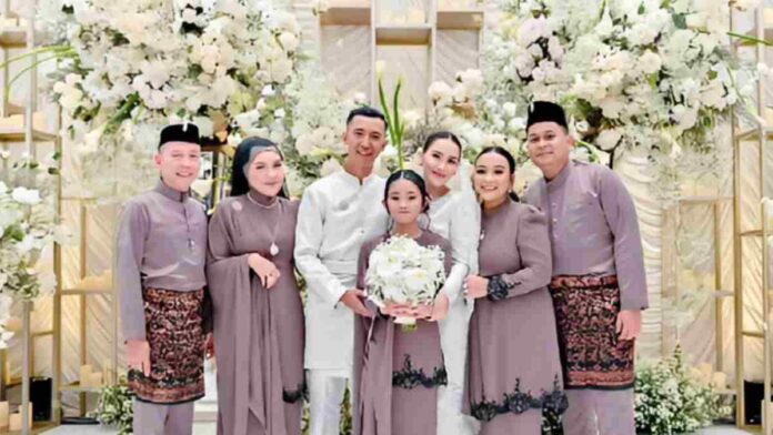 Ayu Ting Ting Tunangan