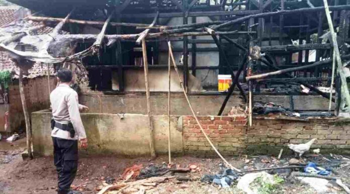 1 Rumah di Garut Hangus Terbakar