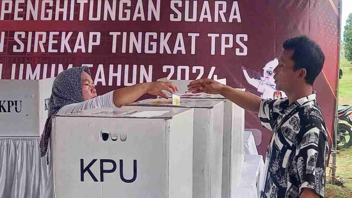 Kerja Ekstra, KPU Pangandaran Sediakan Vitamin bagi Anggota KPPS