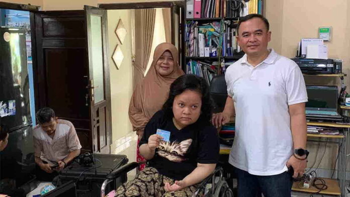 Layani Pembuatan KTP