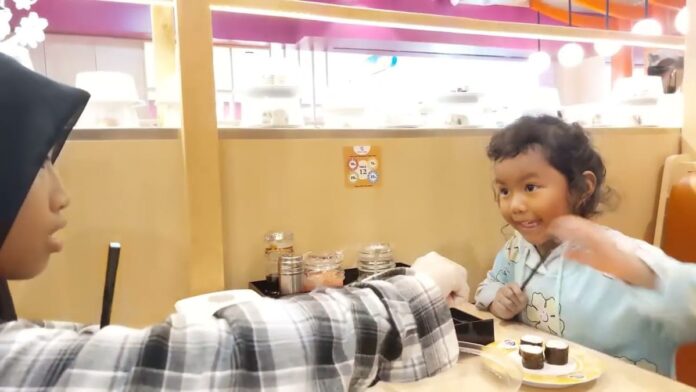 Sushi Tomo Karawang