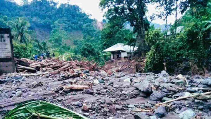 Banjir Bandang dan Longsor di Pesisir Selatan