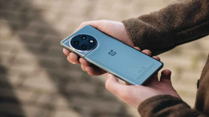 HP OnePlus 11, Desain Mewah dengan Chipset Bertenaga