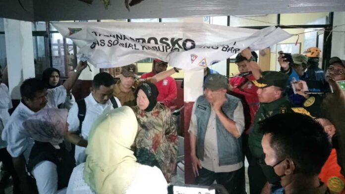 Mensos RI kunjungi posko bencana Bandung Barat
