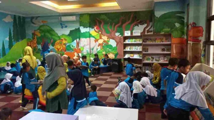 Ngabuburit perpustakaan Ciamis