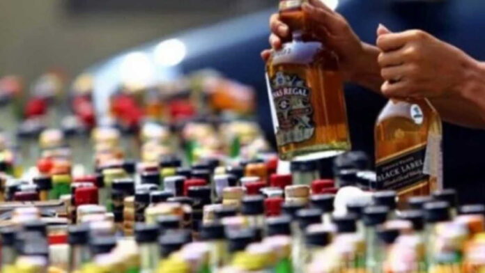 Operasi Pekat Jelang Ramadan, Petugas di Tasikmalaya Dapati 9 Botol Miras di Pasar Indihiang