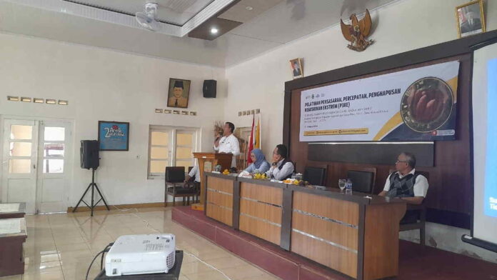 Tingkatkan Ekonomi Masyarakat, DKUK Jabar dan DKUKMP Ciamis Gelar Pelatihan Pengolahan Ubi