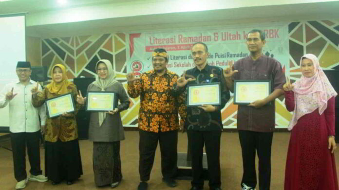 Tokoh Peduli Literasi