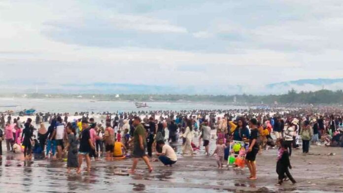 kunjungan wisatawan ke Jawa Barat