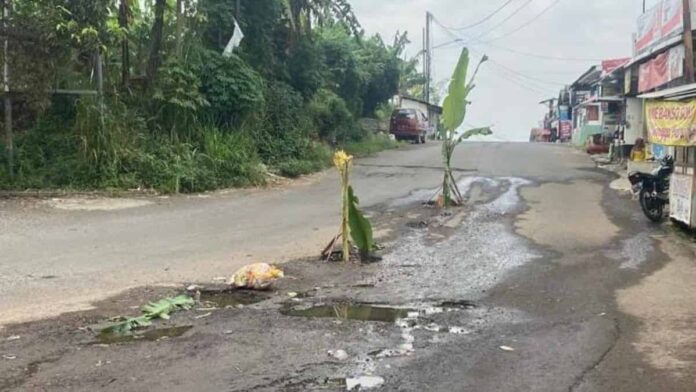 perbaikan jalan rusak