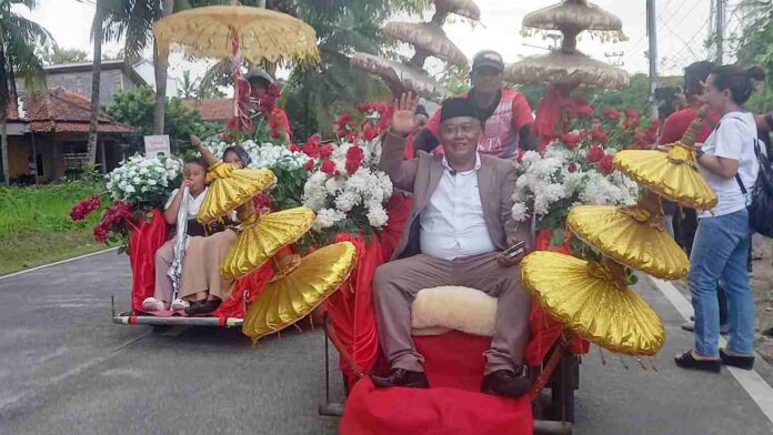 Ribuan Warga Antar Dadang Okta Daftar Penjaringan Peserta Pilkada Pangandaran ke PDIP