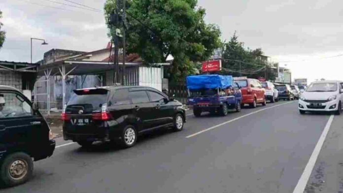 Volume kendaraan meningkat garut