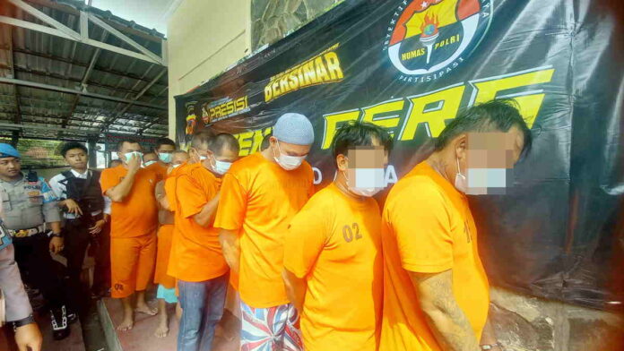 Polisi Tangkap 10 Terduga Pelaku Ilegal Logging di Pangandaran